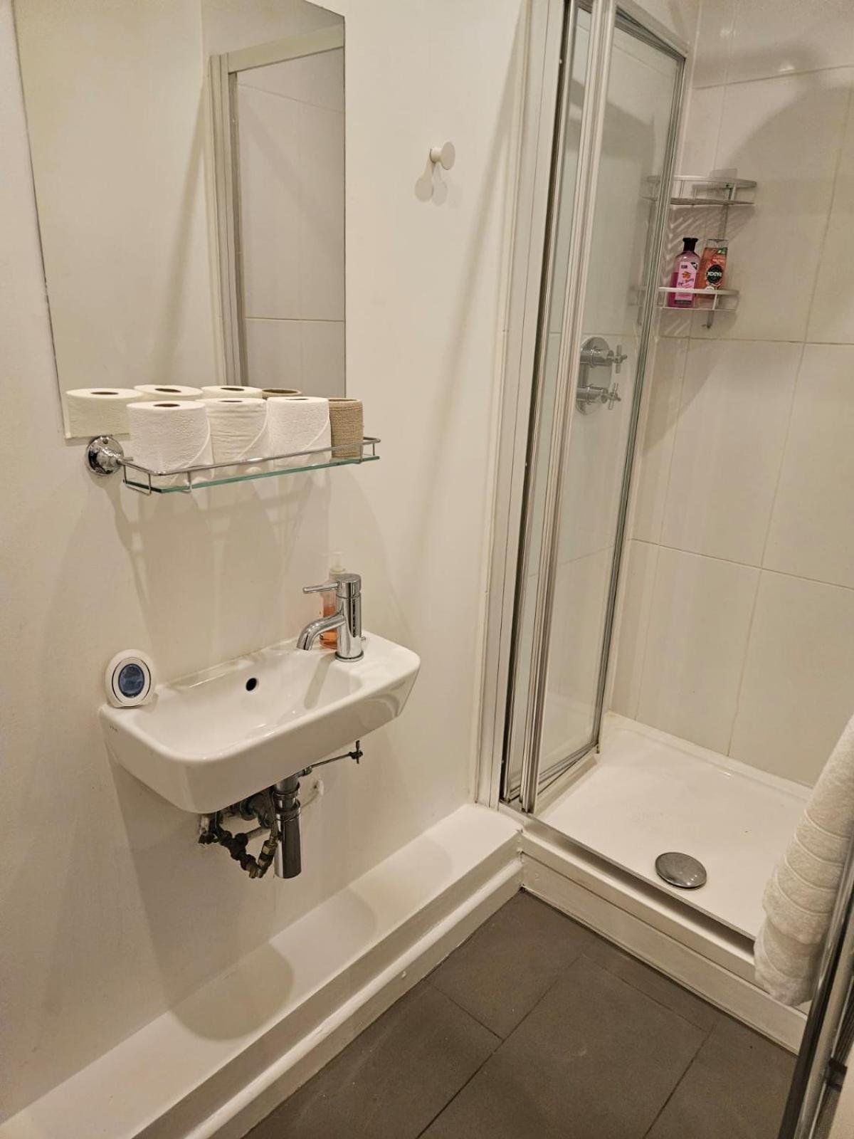 Classic Studio For 4 In Piccadilly Soho Central London Vr3 Экстерьер фото